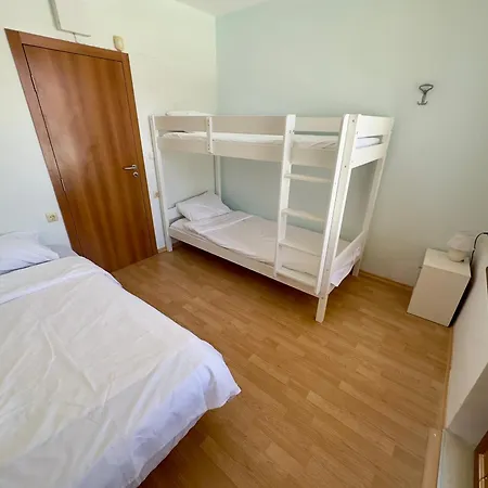 - Uzundzha Casa de Férias